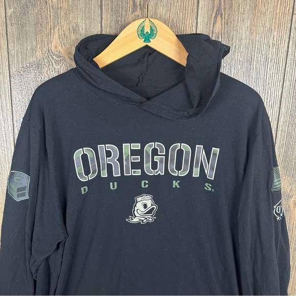 Oregon Ducks OHT Military Appreciation Guardian Pullover Hoodie Size XL Black - Picture 2 of 7